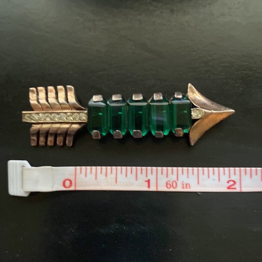 Pretty & Unique Vintage Sterling & Green Glass Brooch With Clear Rhinestones